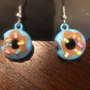 Donut earrings 😍
